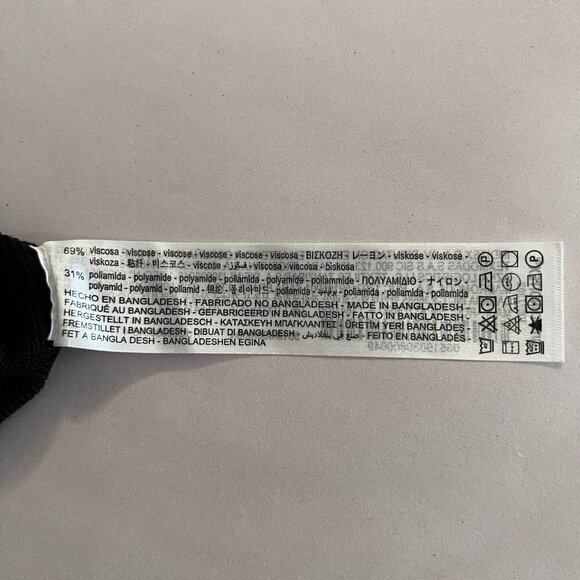 ZARA Cropped Black Tank - Picture 5 of 6